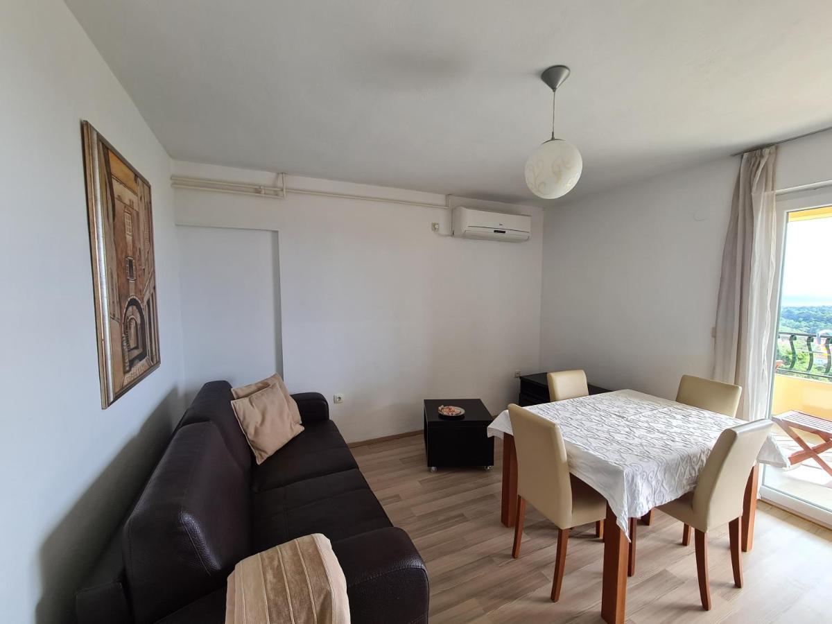 Apartments Linda Palit Exterior photo