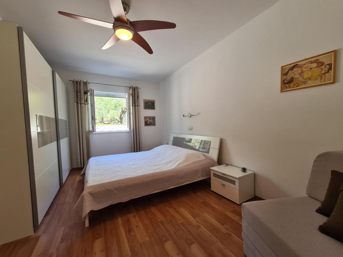 Apartments Linda Palit Exterior photo